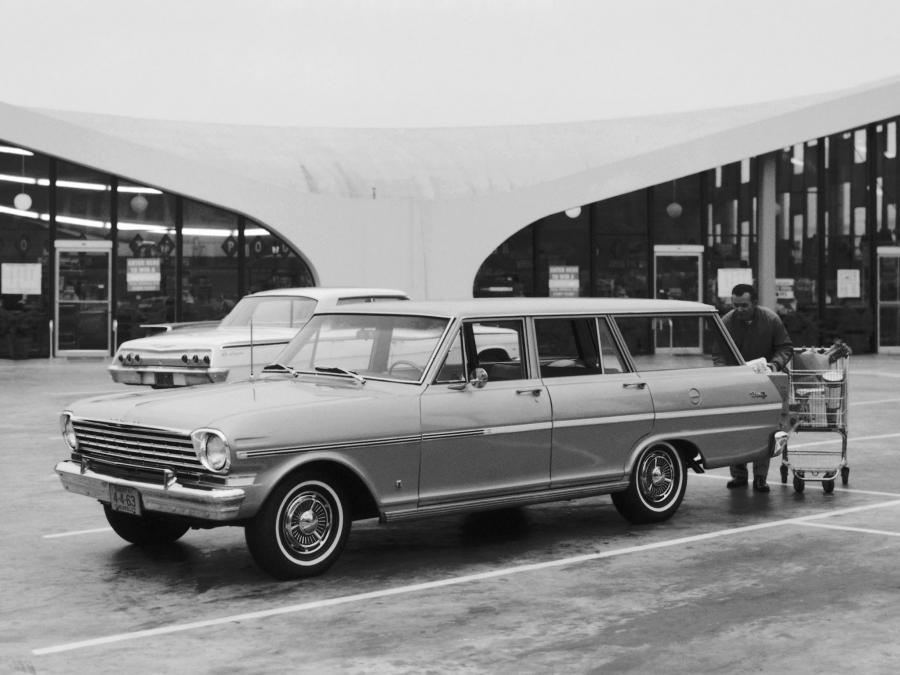  Chevrolet Chevy II Nova 400 Station Wagon 1963 года  (фото 2 из 2)